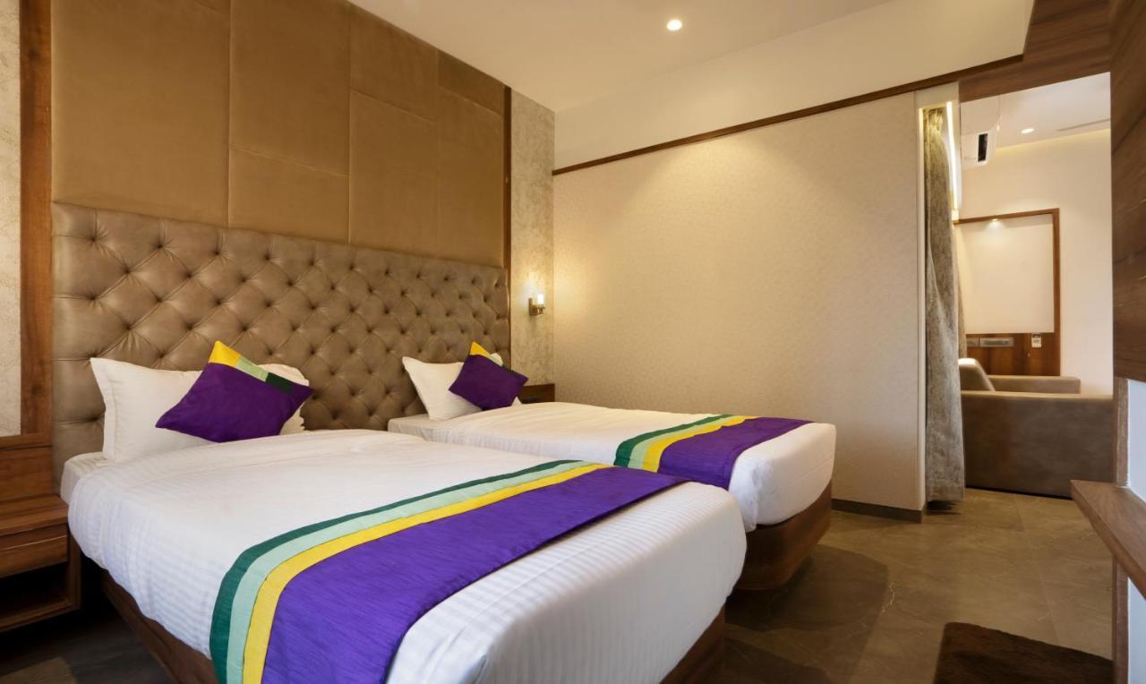 Treebo Premium Savera Inn มุมไบ ภายนอก รูปภาพ