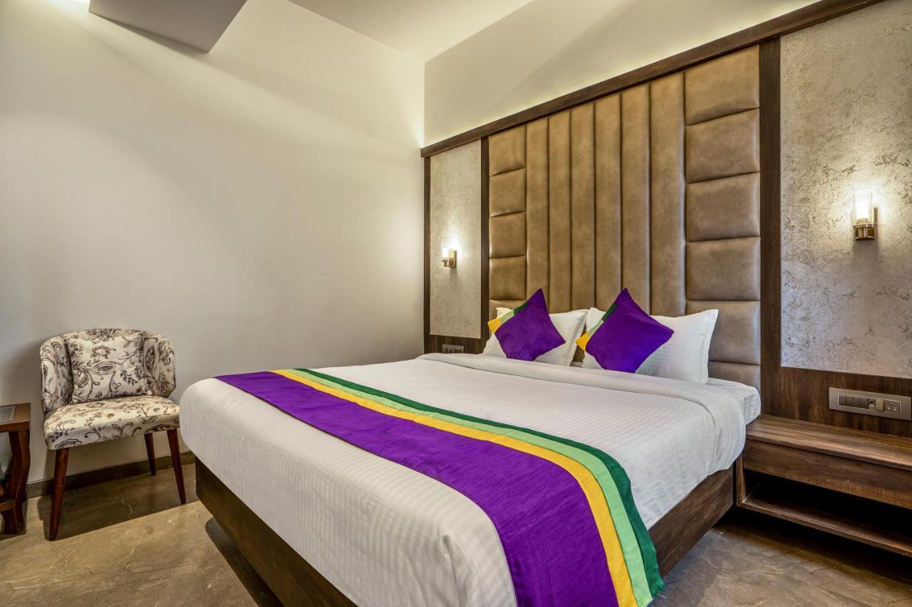 Treebo Premium Savera Inn มุมไบ ภายนอก รูปภาพ